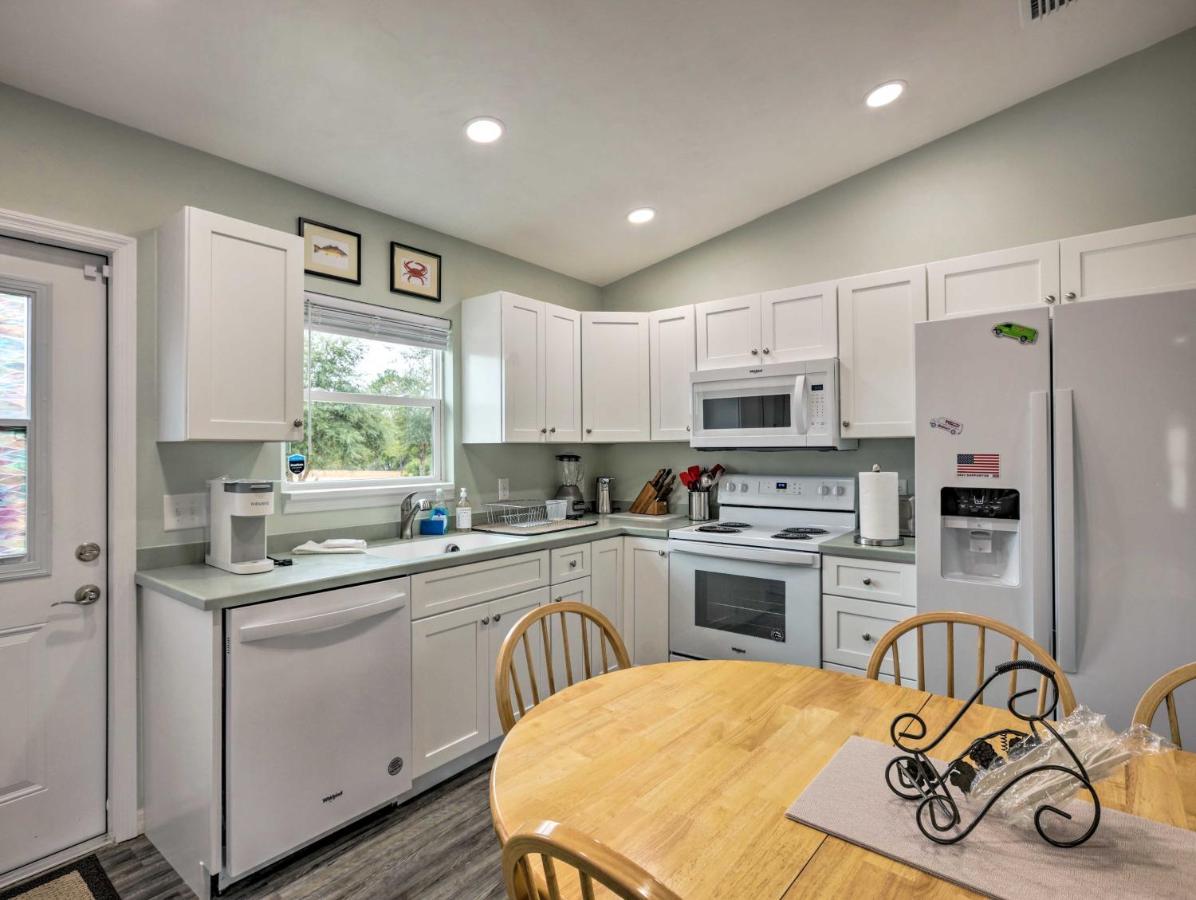 Family-Friendly Home, Walk To Steinhatchee River! Luaran gambar